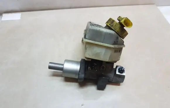 Ford Galaxy Brake fluid reservoir 