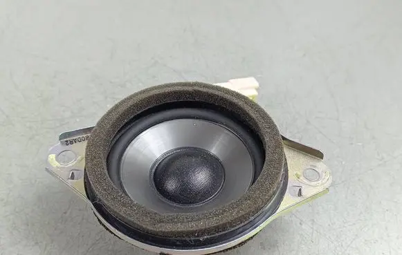Toyota GR 86 Panel speaker V80DAR2