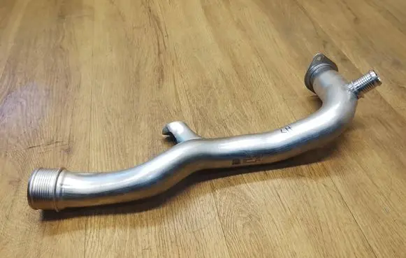 Porsche Macan (95B) Turbo air intake inlet pipe/hose 06M145674ED