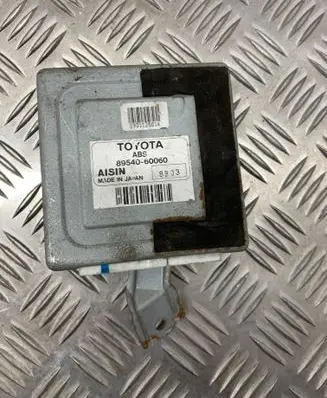 Toyota Land Cruiser (HDJ90) ABS control unit/module 8954060060 8B03 0901126014