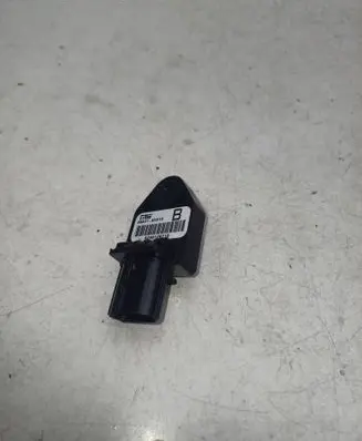 Toyota Avensis T250 Airbag deployment crash/impact sensor 8983105010 024612921D