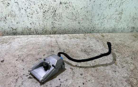 Windshield/windscreen camera