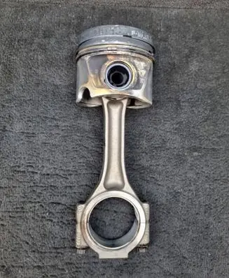 Audi A4 S4 B7 8E 8H Piston with connecting rod 03G107065J 038198401F