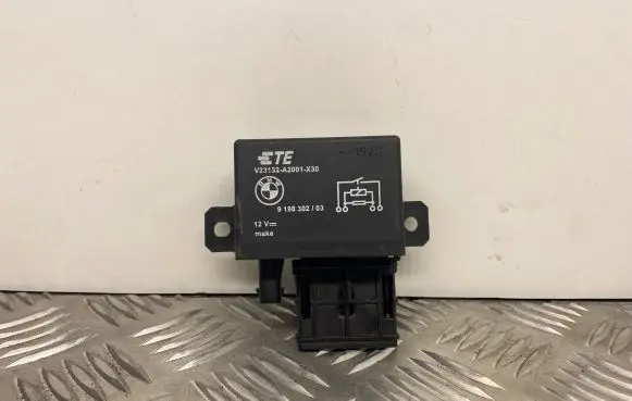 BMW X5 F15 Coolant fan relay 9198302
