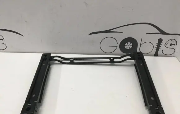 Audi Q7 4M Seat frame 4M8881677