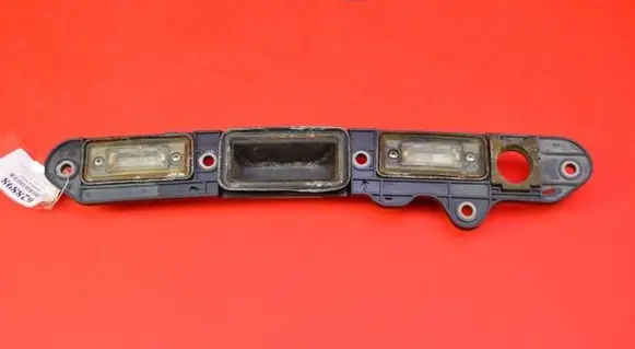 Volkswagen Jetta V Tailgate/trunk/boot exterior handle 1T0827574B