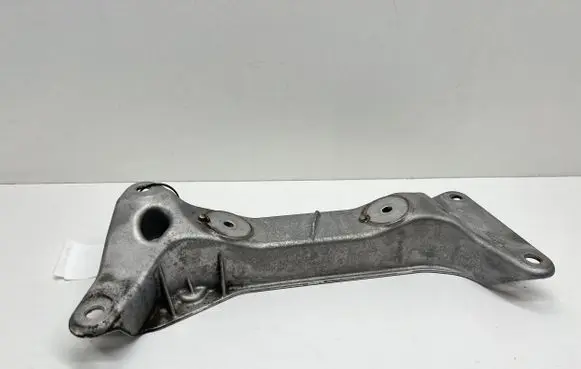 BMW Z4 g29 Gearbox mounting bracket 6877097