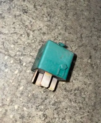 BMW 3 E36 Other relay 8350566