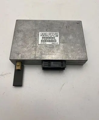 Audi A4 S4 B7 8E 8H Bluetooth control unit module 8P0862335M