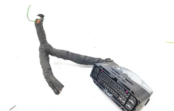 Volkswagen Tiguan Allspace ABS module connector plug 5Q0973374 21128341 21128331