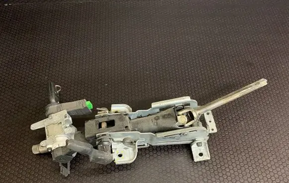 Volvo XC90 Ignition lock 8645228
