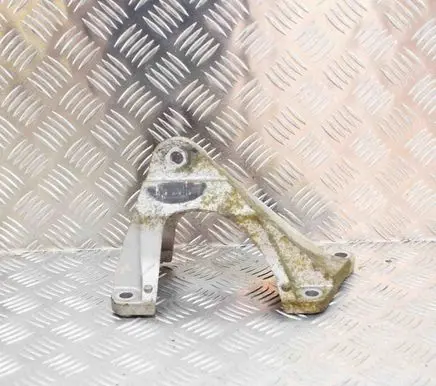 BMW 4 F36 Gran coupe Engine mounting bracket 6788606