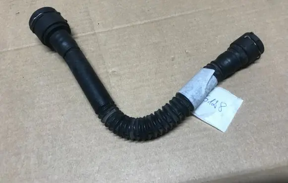 Opel Insignia A Engine coolant pipe/hose