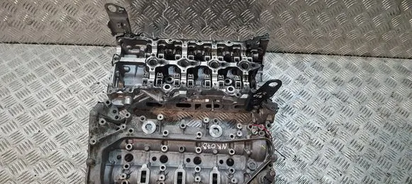 Renault Trafic III (X82) Engine head S27658078 110422959R R9M452