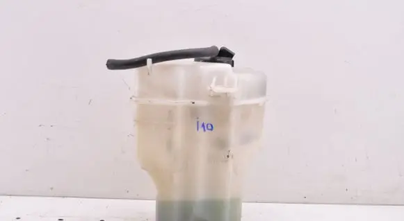 Hyundai i10 Coolant expansion tank/reservoir