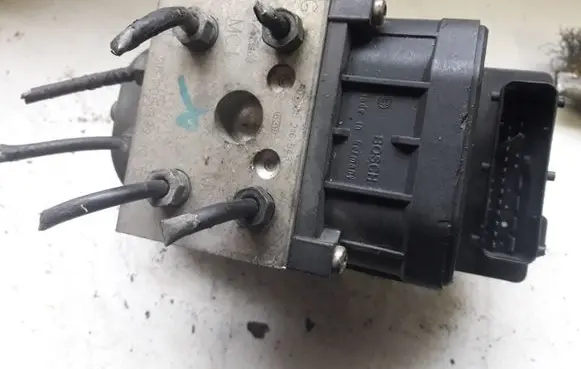 Peugeot 406 ABS Pump 0265216543