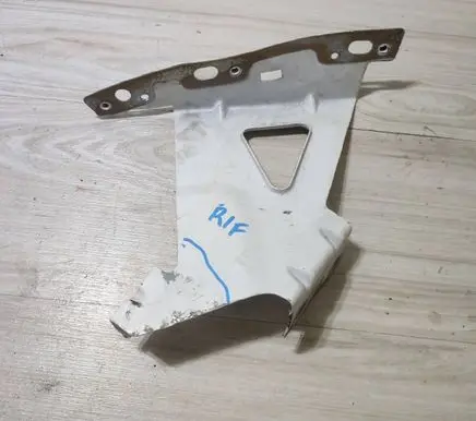 Peugeot Rifter Fender mounting bracket LR1F