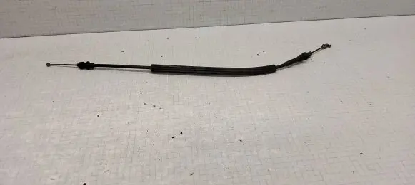Volkswagen PASSAT B6 Front door cable line 