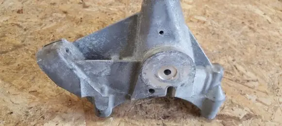 Volvo S80 A/C compressor mount bracket 6G9N19D624BC
