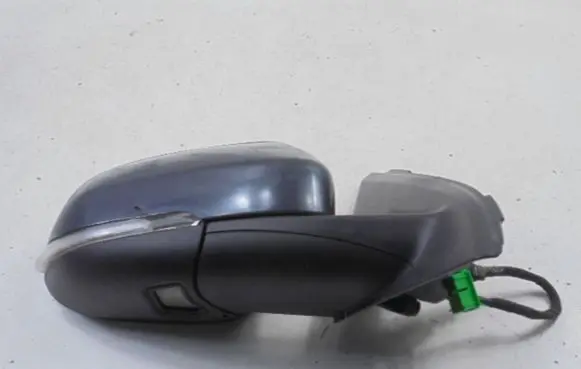 Volvo S60 Manual wing mirror 30799208