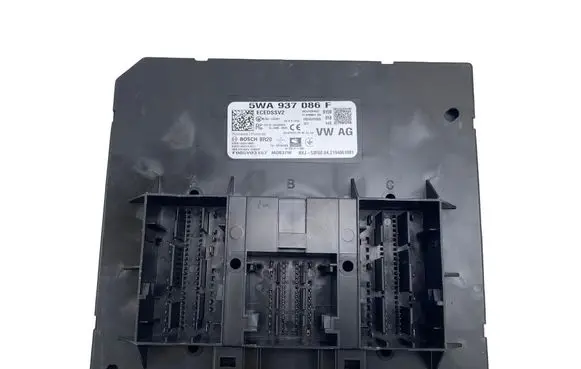 Volkswagen PASSAT B8 Central body control module 5WA937086F