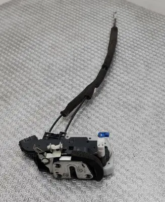 Nissan Micra Front door lock Y2613420