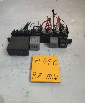 Volkswagen PASSAT B5 Other relay 4B0955531A