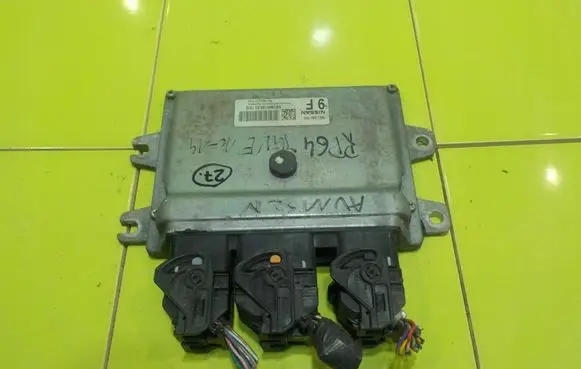 Nissan Juke I F15 Engine control unit/module MEC940160 RP64