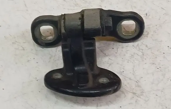 Volvo V50 Rear door lower hinge 