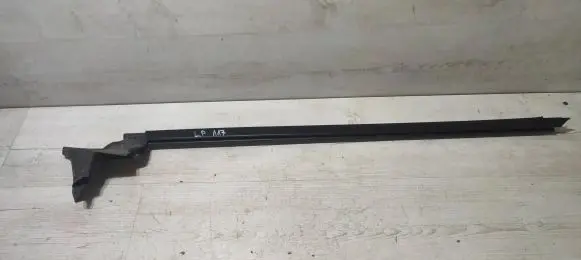 Mercedes-Benz CLA C117 X117 W117 Front door rubber seal A1177250165