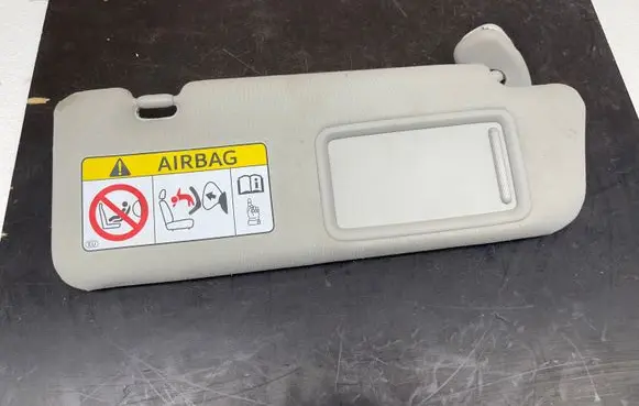 Toyota Prius (XW30) Sun visor