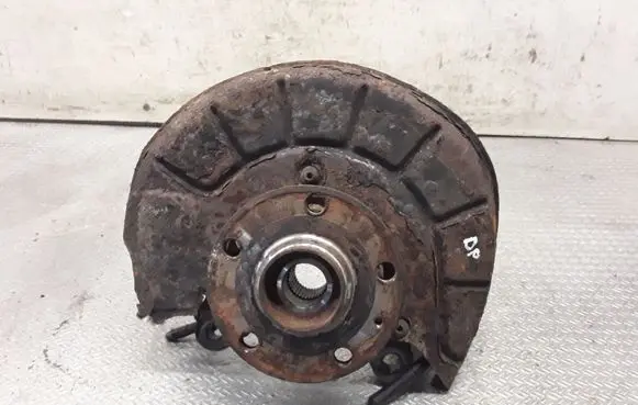 Skoda Octavia Mk2 (1Z) Front wheel hub spindle knuckle