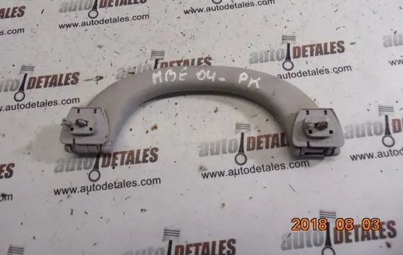 Mercedes-Benz E W211 Front interior roof grab handle A2118100051