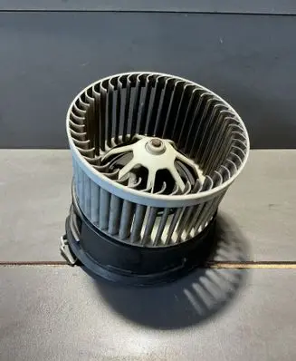 Peugeot 407 Heater fan/blower 77370809 4PUH18456BA