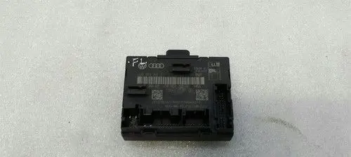 Porsche 911 996 Front seatbelt buckle 4G8959792G