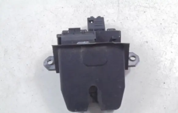 Ford Focus C-MAX Tailgate/trunk/boot lock/catch/latch 8M51-R442A66-A