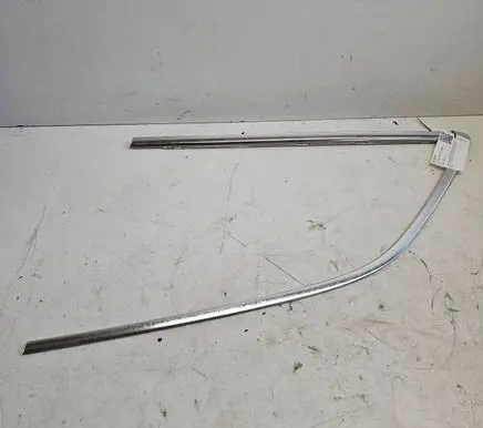 Audi Q7 4L Rear side glass trim 