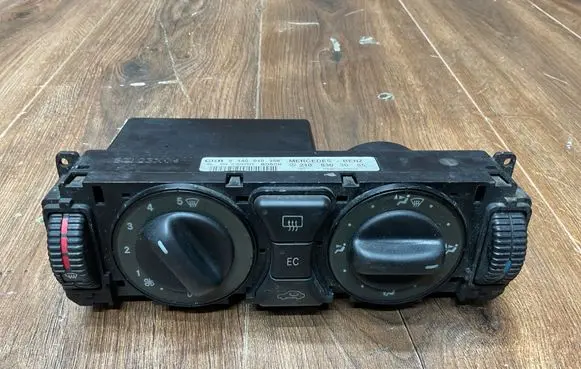 Mercedes-Benz E W210 Climate control unit 2108302085