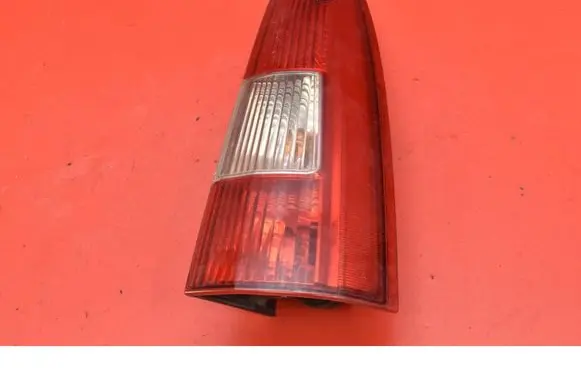 Volvo V70 Rear/tail lights 9154494