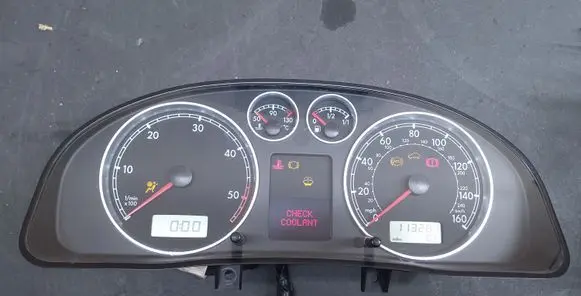 Volkswagen PASSAT B5.5 Speedometer (instrument cluster) 3B0920925A 110080052006