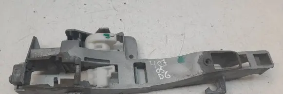 Peugeot 407 Rear door exterior handle/bracket 9653401580
