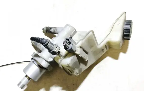 Mazda 3 I Master brake cylinder