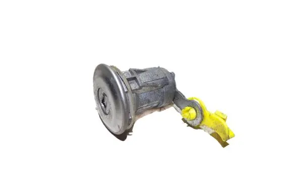 Toyota Aygo AB10 Coupe door lock (next to the handle) 