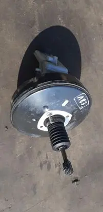 Renault Trafic II (X83) Brake booster 8200837097