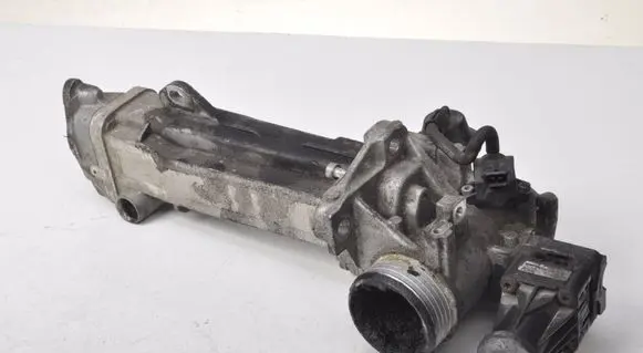 Volvo C30 EGR valve cooler 30757742