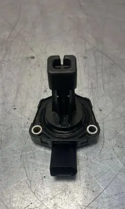 Skoda Superb B6 (3T) Oil pressure sensor 03c907660g