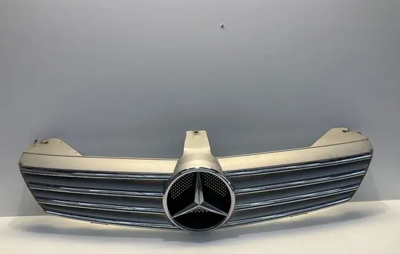 Mercedes-Benz CLS C219 Front bumper upper radiator grill A2198800083 A2198800383 529120