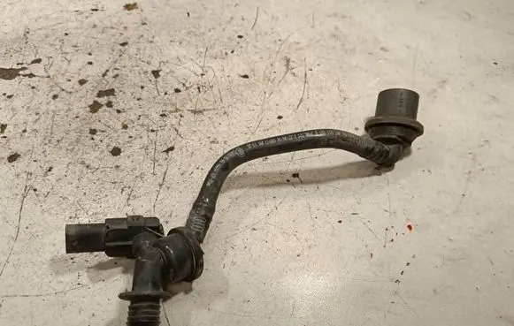 Audi SQ7 Vacuum line/pipe/hose 4M1611931E
