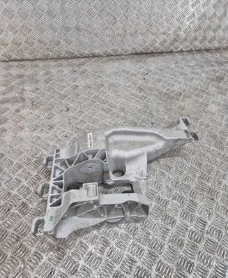Jaguar F-Pace Gearbox mounting bracket HX735060DE