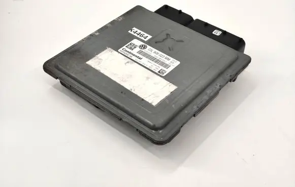 Volkswagen Golf VI Engine control unit/module 03L906023MM 03L907425C 5WP42692AA